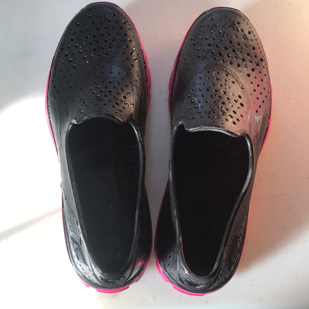 Water shoes for the summer!!! Sketcher (H2Go)!!!